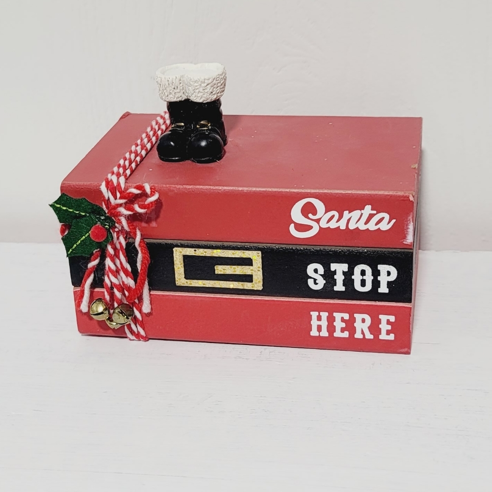 NEW Christmas Mistletoe Table Top Decor